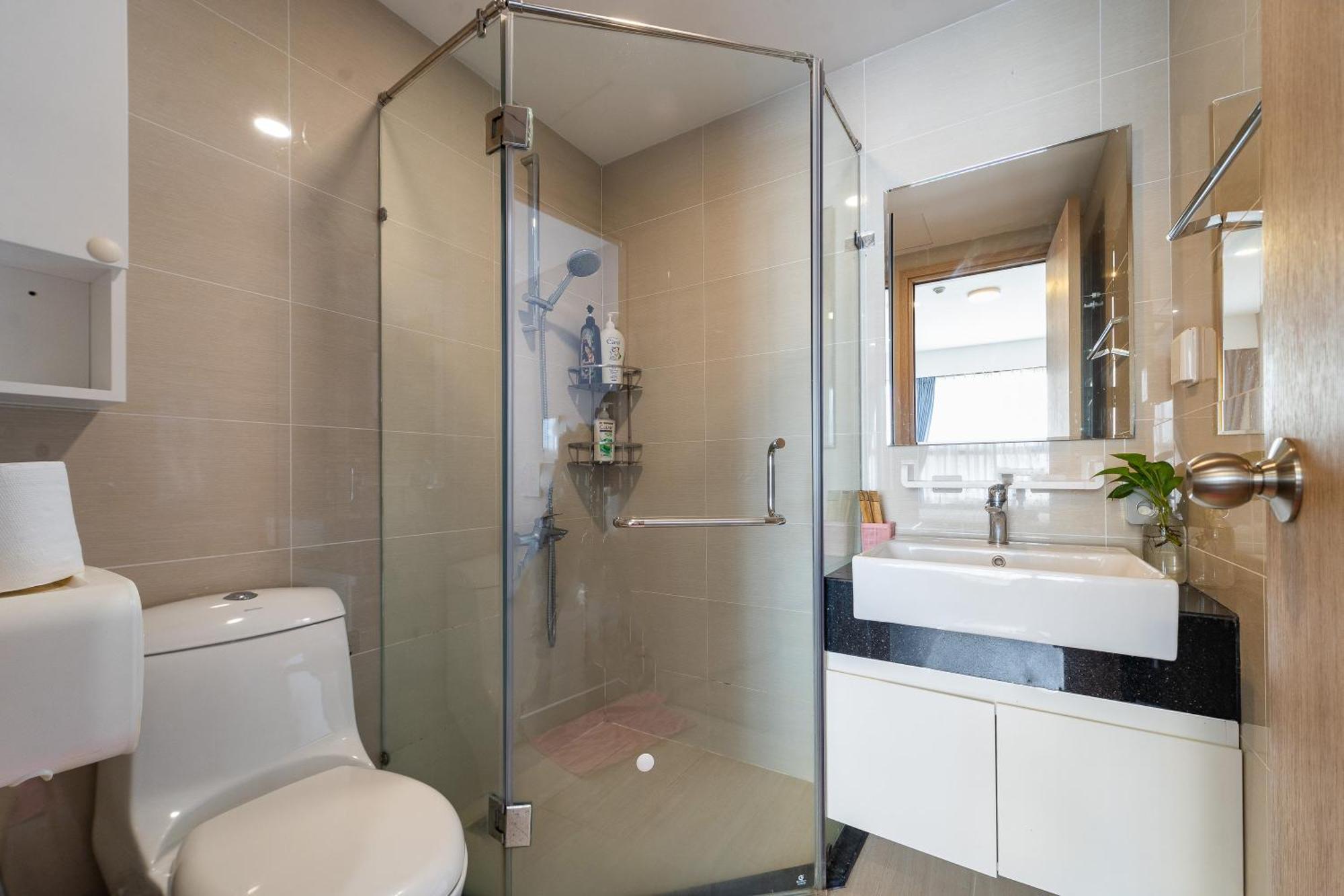 Kirakuan Luxury 2br Pool/gym Apartment *